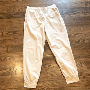 Uniqlo M women White Casual trouser